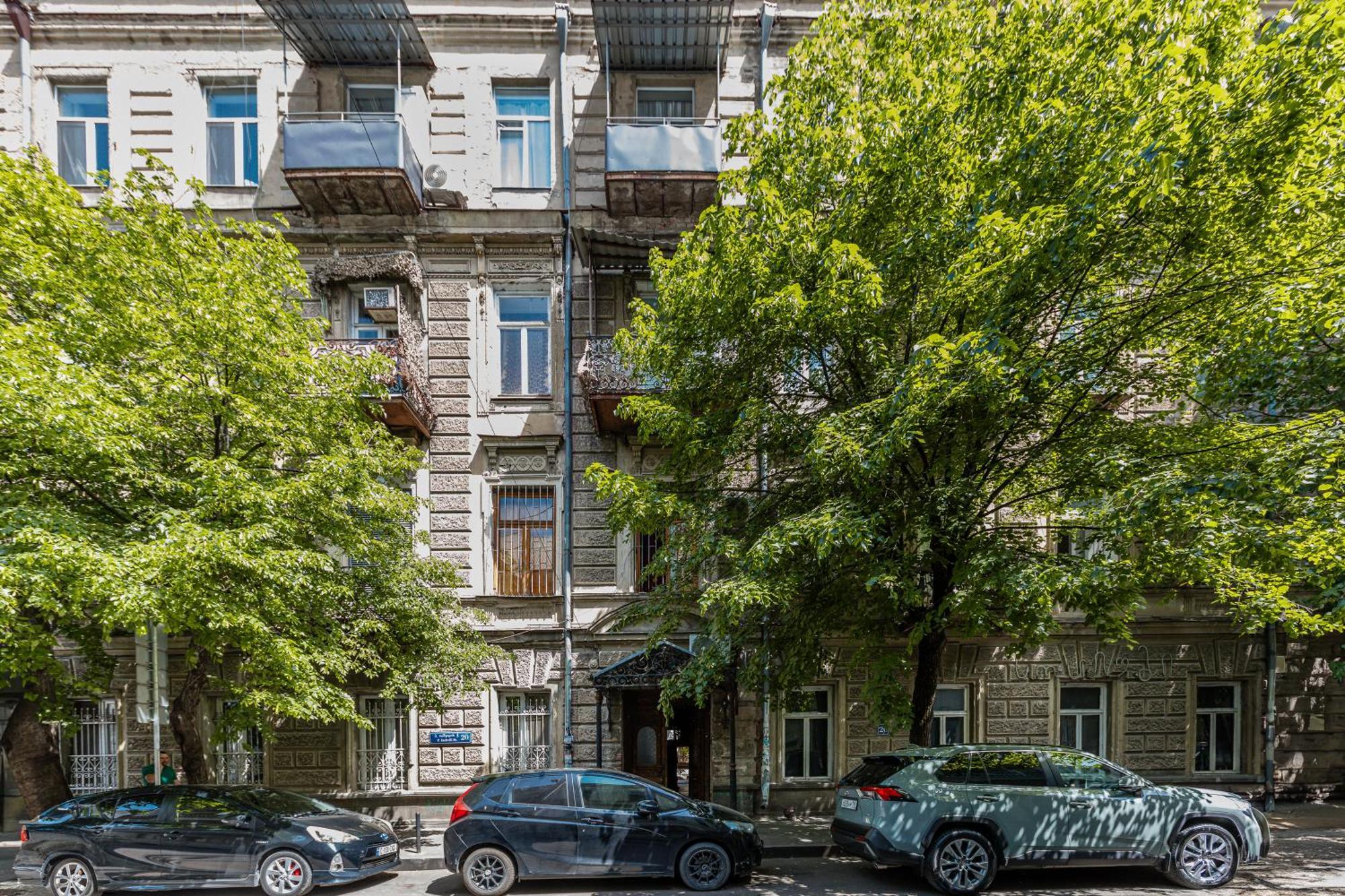 Room With Quite Yard View Tbilisi Exterior foto